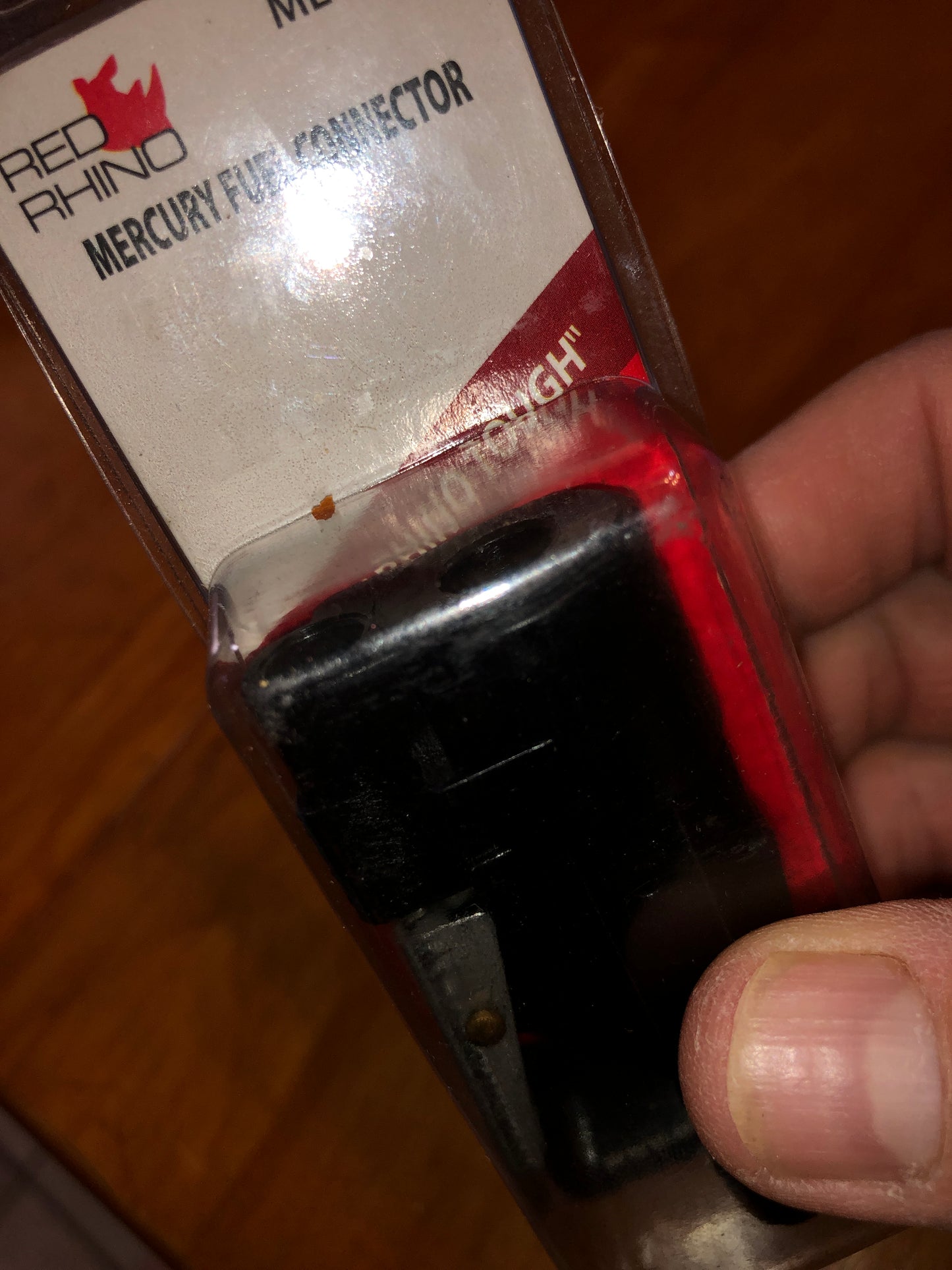 Conector de combustible Mercury 5/16" para manguera Mercury pieza # 22-13562T3